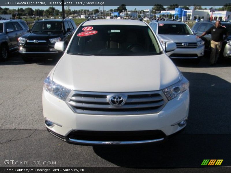 Blizzard White Pearl / Sand Beige 2012 Toyota Highlander