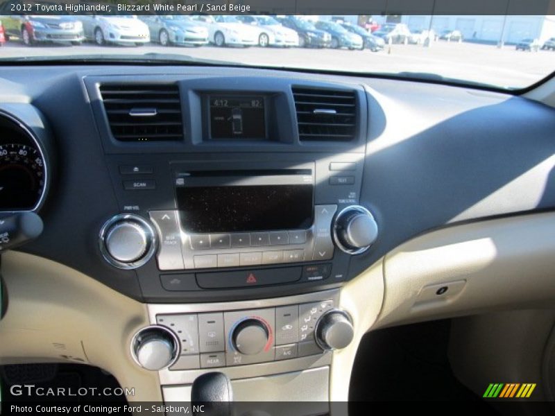 Blizzard White Pearl / Sand Beige 2012 Toyota Highlander