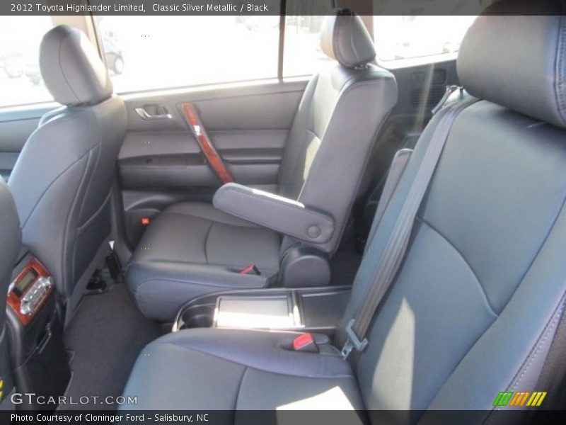 Classic Silver Metallic / Black 2012 Toyota Highlander Limited
