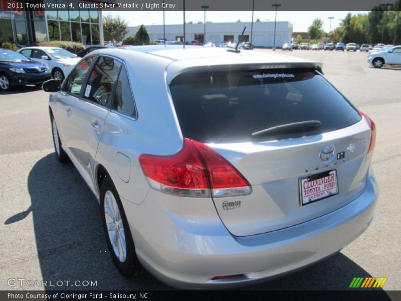 Classic Silver Metallic / Light Gray 2011 Toyota Venza I4