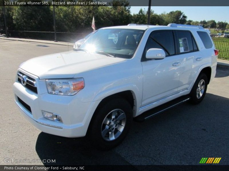 Blizzard White Pearl / Sand Beige 2011 Toyota 4Runner SR5