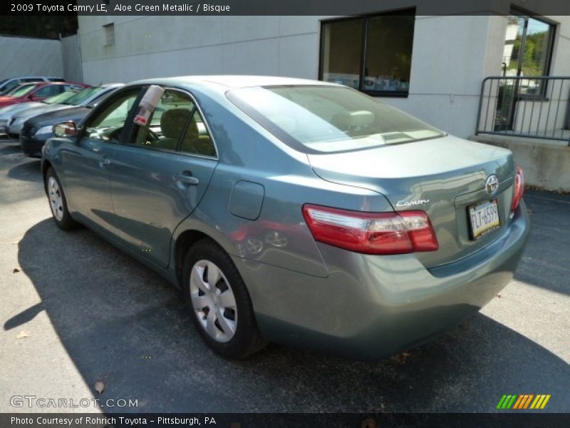 Aloe Green Metallic / Bisque 2009 Toyota Camry LE