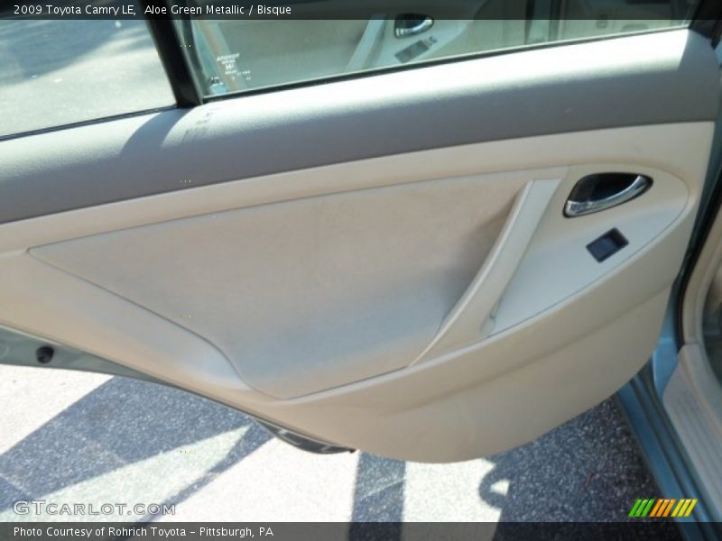 Aloe Green Metallic / Bisque 2009 Toyota Camry LE
