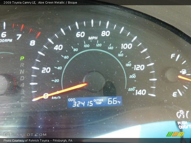 Aloe Green Metallic / Bisque 2009 Toyota Camry LE