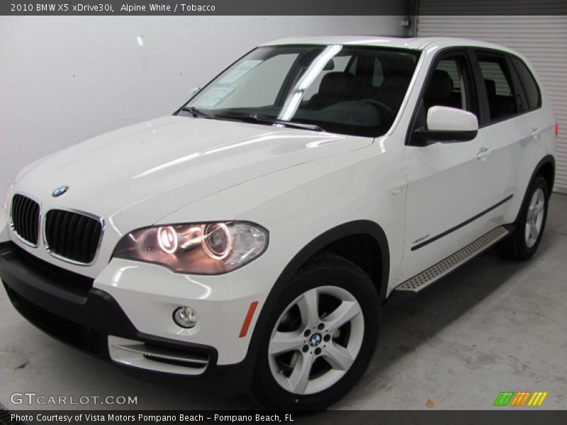 Alpine White / Tobacco 2010 BMW X5 xDrive30i