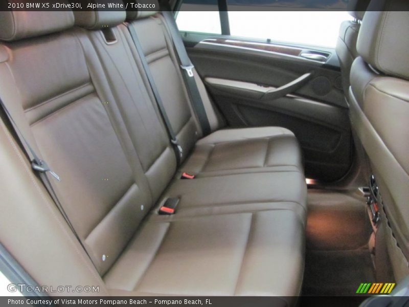Alpine White / Tobacco 2010 BMW X5 xDrive30i