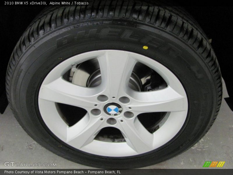 Alpine White / Tobacco 2010 BMW X5 xDrive30i