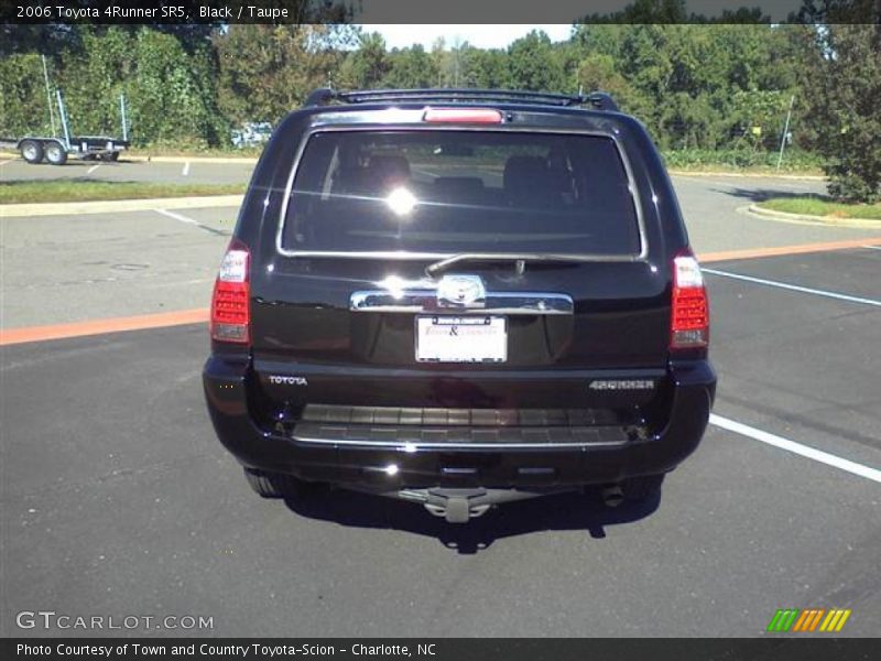 Black / Taupe 2006 Toyota 4Runner SR5