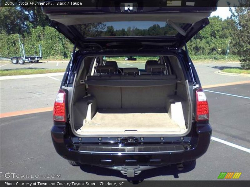 Black / Taupe 2006 Toyota 4Runner SR5