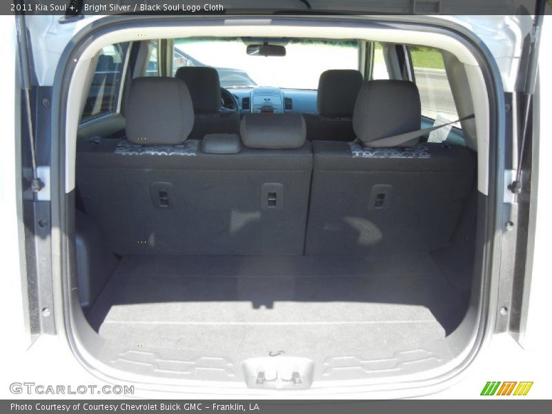 Bright Silver / Black Soul Logo Cloth 2011 Kia Soul +