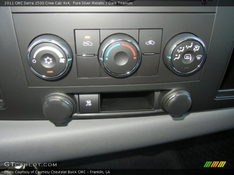 Controls of 2011 Sierra 1500 Crew Cab 4x4