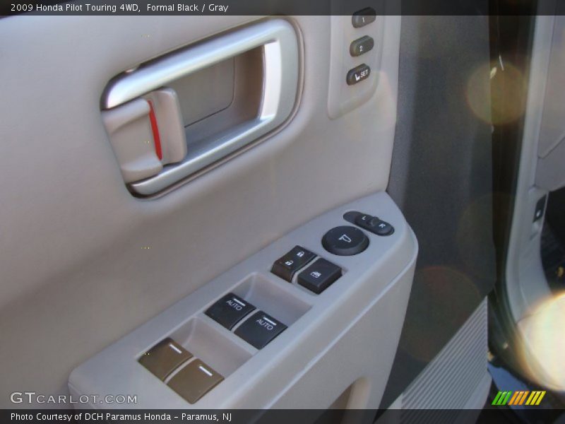 Formal Black / Gray 2009 Honda Pilot Touring 4WD
