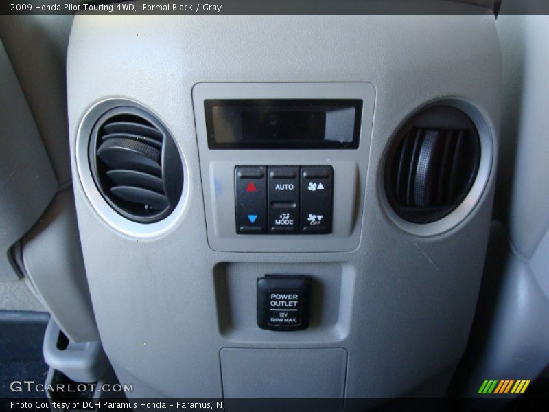 Formal Black / Gray 2009 Honda Pilot Touring 4WD