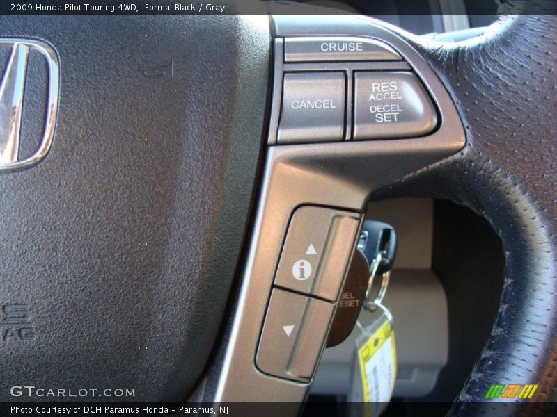 Formal Black / Gray 2009 Honda Pilot Touring 4WD