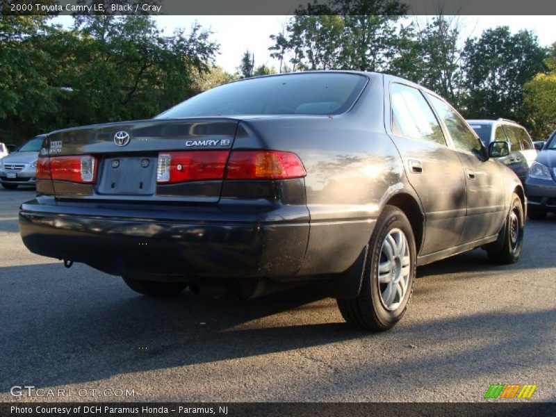 Black / Gray 2000 Toyota Camry LE