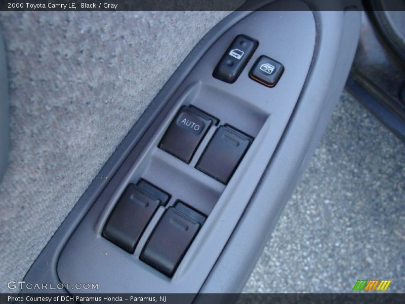 Black / Gray 2000 Toyota Camry LE