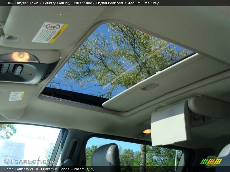 Brilliant Black Crystal Pearlcoat / Medium Slate Gray 2004 Chrysler Town & Country Touring