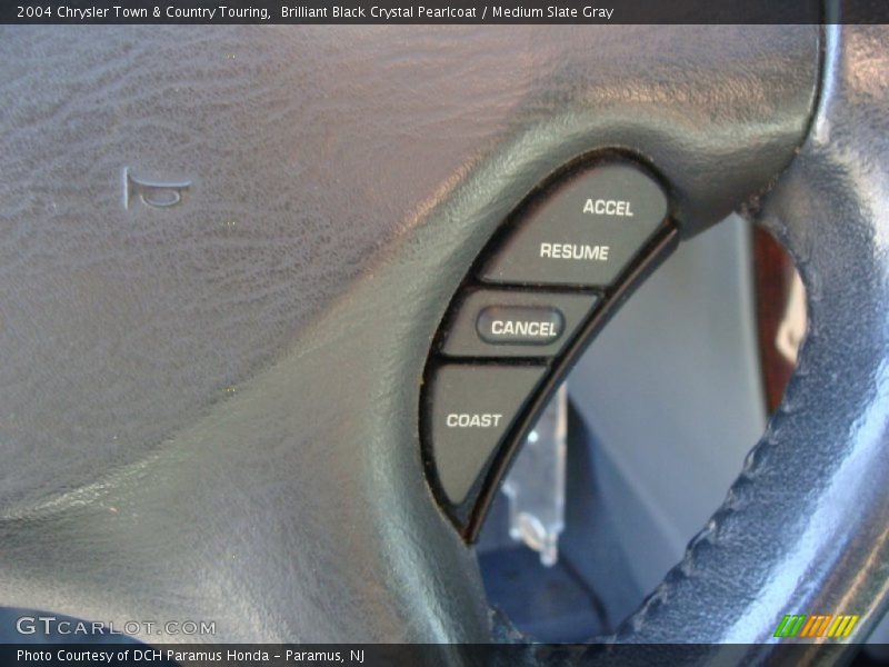 Brilliant Black Crystal Pearlcoat / Medium Slate Gray 2004 Chrysler Town & Country Touring