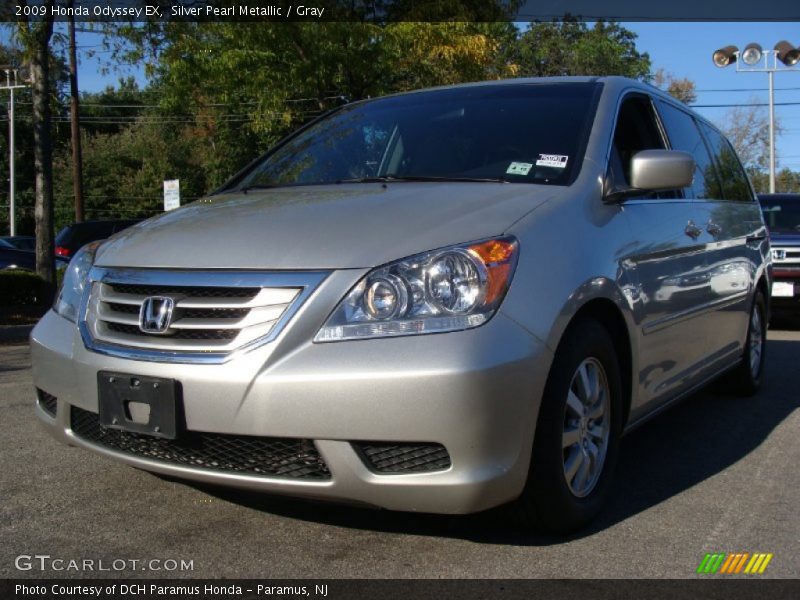 Silver Pearl Metallic / Gray 2009 Honda Odyssey EX