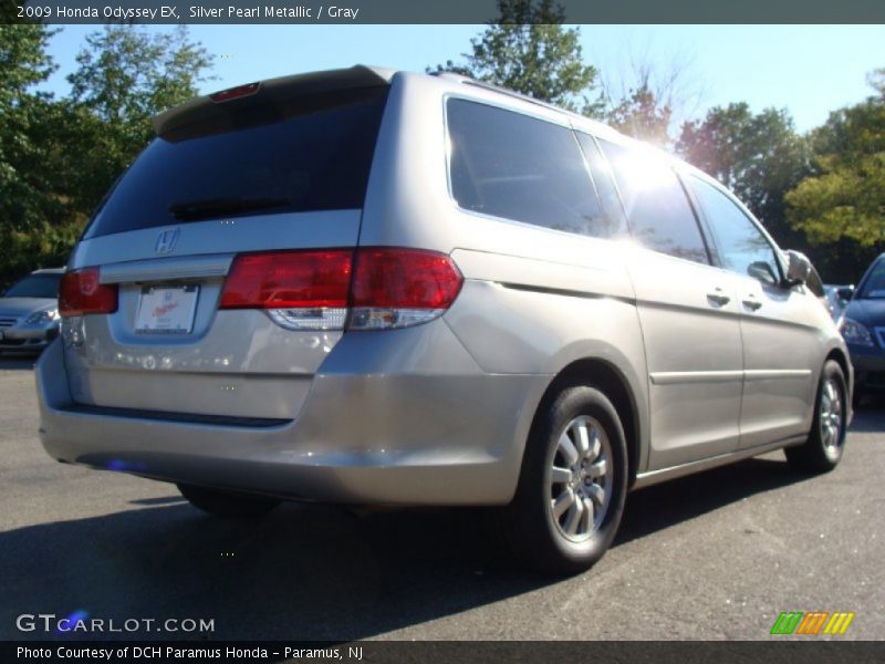 Silver Pearl Metallic / Gray 2009 Honda Odyssey EX