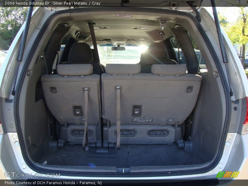Silver Pearl Metallic / Gray 2009 Honda Odyssey EX
