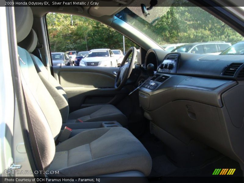 Silver Pearl Metallic / Gray 2009 Honda Odyssey EX