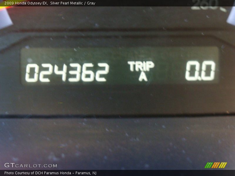 Silver Pearl Metallic / Gray 2009 Honda Odyssey EX