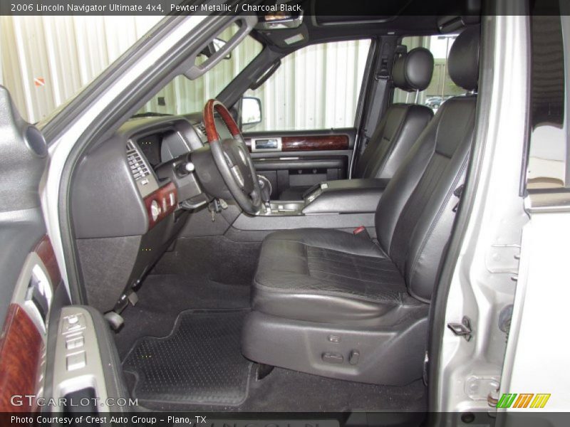 Pewter Metallic / Charcoal Black 2006 Lincoln Navigator Ultimate 4x4
