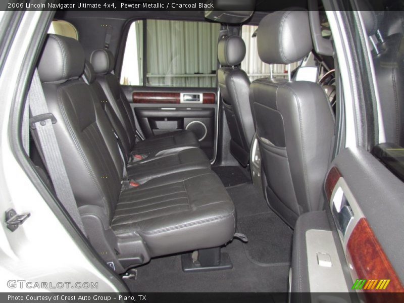 Pewter Metallic / Charcoal Black 2006 Lincoln Navigator Ultimate 4x4