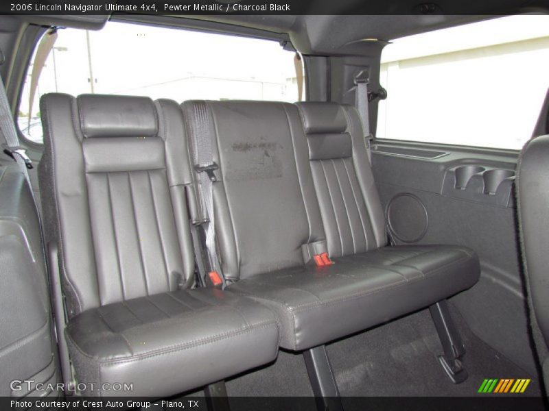 Pewter Metallic / Charcoal Black 2006 Lincoln Navigator Ultimate 4x4