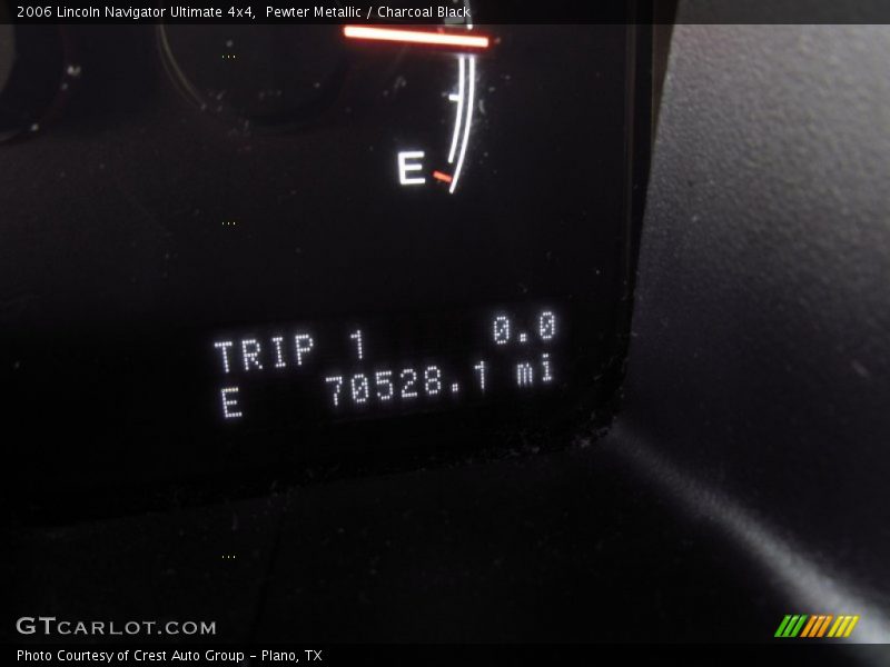 Pewter Metallic / Charcoal Black 2006 Lincoln Navigator Ultimate 4x4