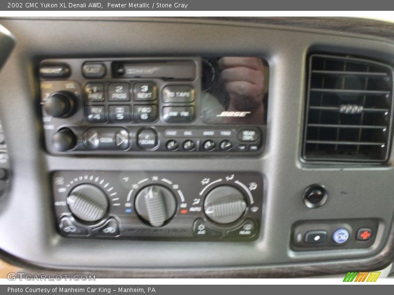 Pewter Metallic / Stone Gray 2002 GMC Yukon XL Denali AWD