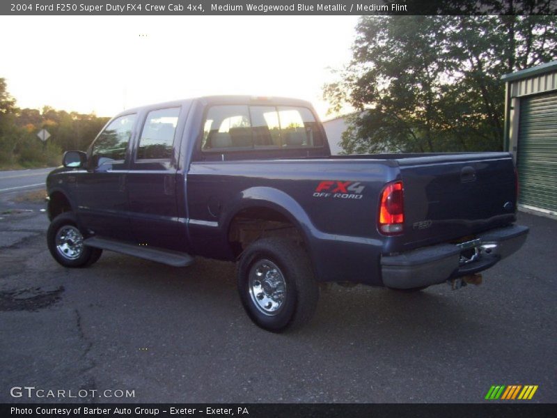 Medium Wedgewood Blue Metallic / Medium Flint 2004 Ford F250 Super Duty FX4 Crew Cab 4x4