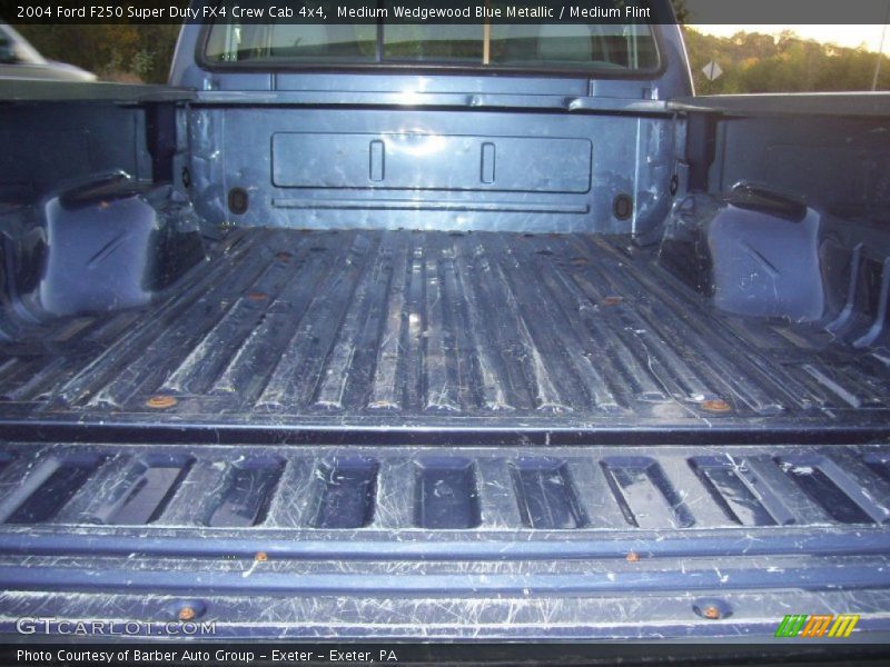 Medium Wedgewood Blue Metallic / Medium Flint 2004 Ford F250 Super Duty FX4 Crew Cab 4x4