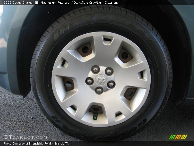 Magnesium Pearlcoat / Dark Slate Gray/Light Graystone 2006 Dodge Charger SE