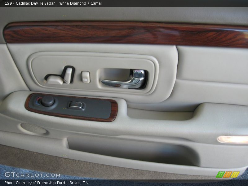 White Diamond / Camel 1997 Cadillac DeVille Sedan