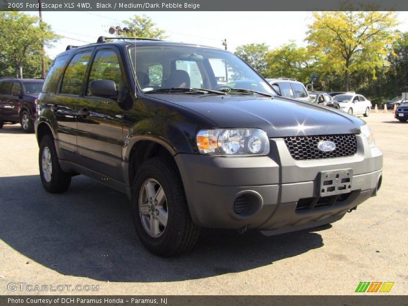 Black / Medium/Dark Pebble Beige 2005 Ford Escape XLS 4WD