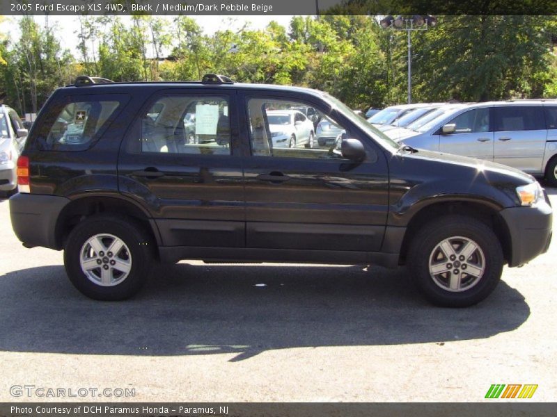 Black / Medium/Dark Pebble Beige 2005 Ford Escape XLS 4WD