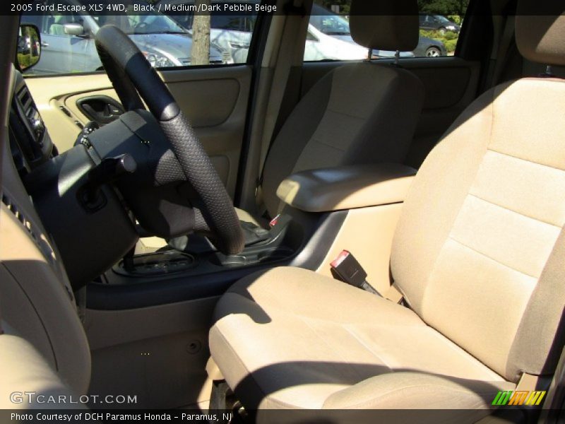 Black / Medium/Dark Pebble Beige 2005 Ford Escape XLS 4WD