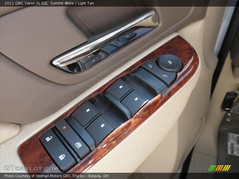 Summit White / Light Tan 2011 GMC Yukon XL SLE