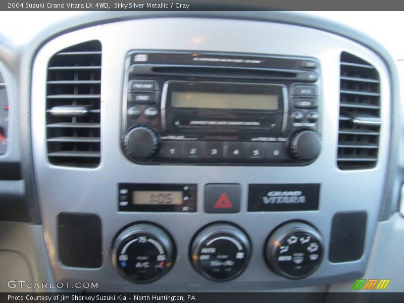 Silky Silver Metallic / Gray 2004 Suzuki Grand Vitara LX 4WD