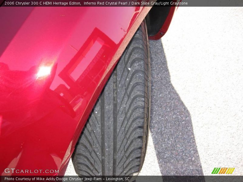 Inferno Red Crystal Pearl / Dark Slate Gray/Light Graystone 2006 Chrysler 300 C HEMI Heritage Editon