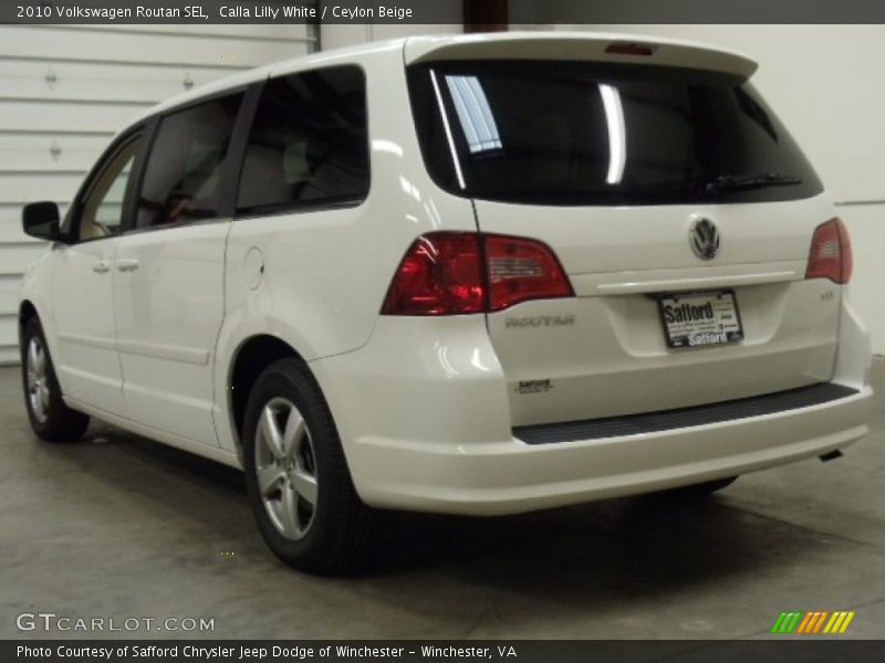 Calla Lilly White / Ceylon Beige 2010 Volkswagen Routan SEL