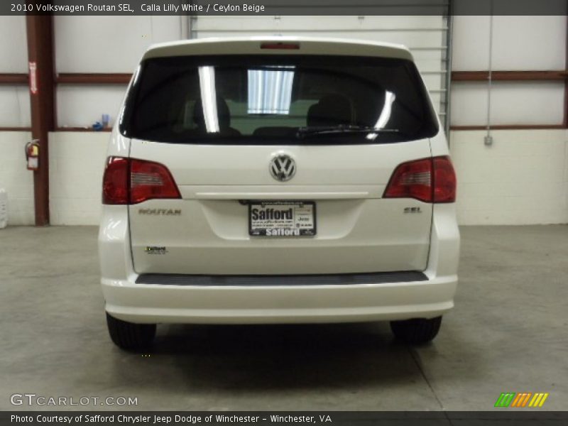Calla Lilly White / Ceylon Beige 2010 Volkswagen Routan SEL
