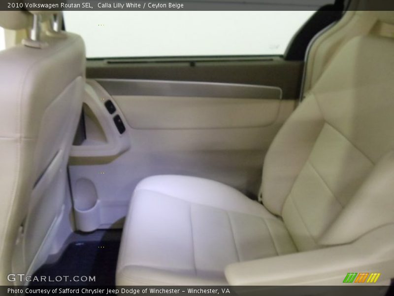 Calla Lilly White / Ceylon Beige 2010 Volkswagen Routan SEL