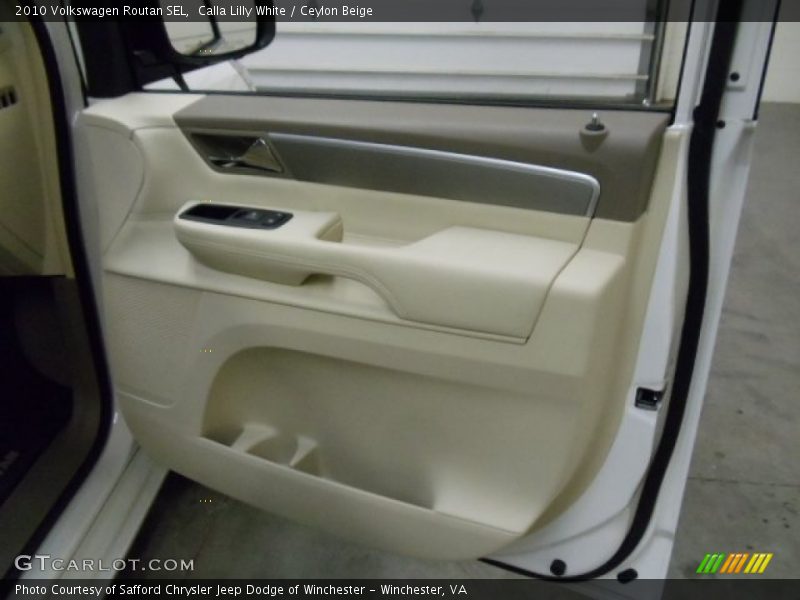 Calla Lilly White / Ceylon Beige 2010 Volkswagen Routan SEL