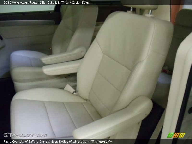 Calla Lilly White / Ceylon Beige 2010 Volkswagen Routan SEL