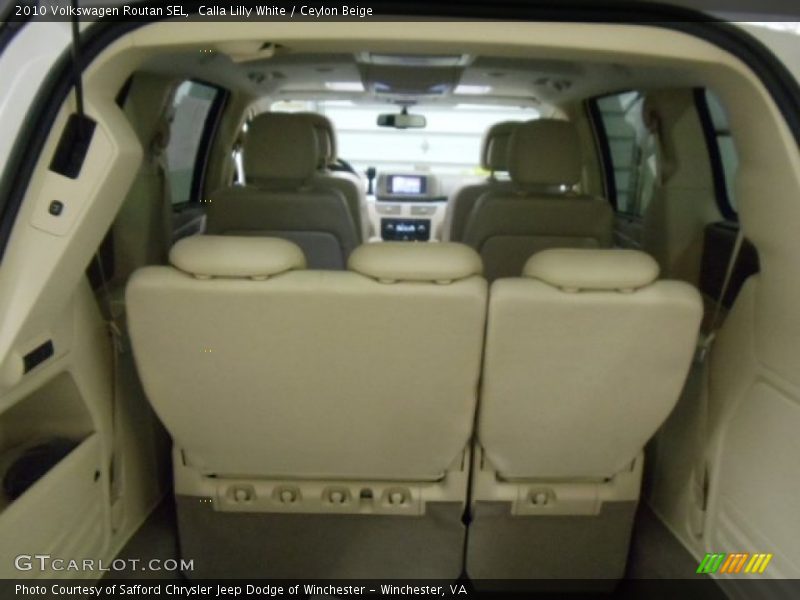 Calla Lilly White / Ceylon Beige 2010 Volkswagen Routan SEL