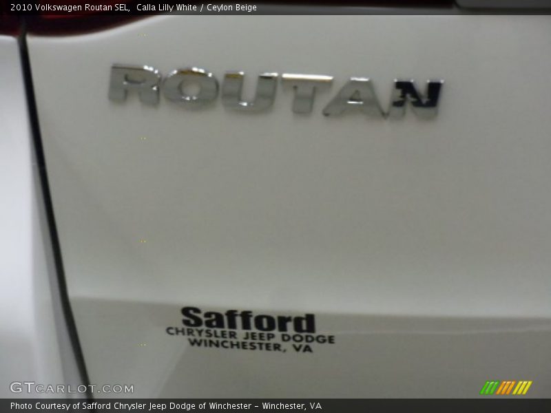 Calla Lilly White / Ceylon Beige 2010 Volkswagen Routan SEL