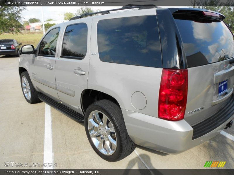 Silver Birch Metallic / Light Titanium 2007 GMC Yukon SLT